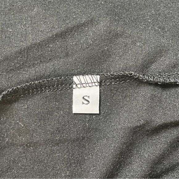 Disneyland Resort Walt Disney World Epcot World Showcase Minnie Mouse Blouse Sml - Picture 7 of 8